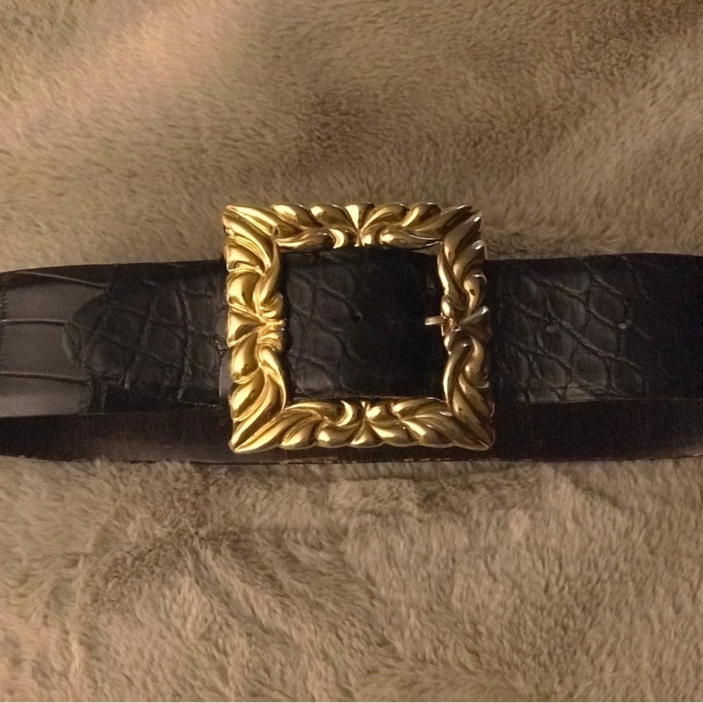 Kleinberg Sherrill American Crocodile statement belt